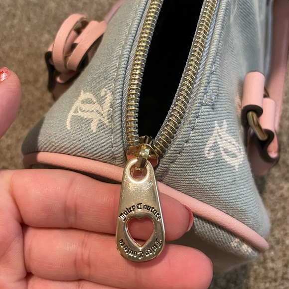 BNWT JUICY COUTURE Gothic Denim White Bestseller Fame Satchel - Picture 8 of 8